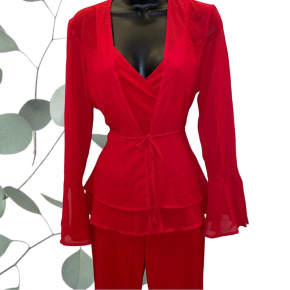 Red 3-piece pants outfit! - Picture 2 of 6